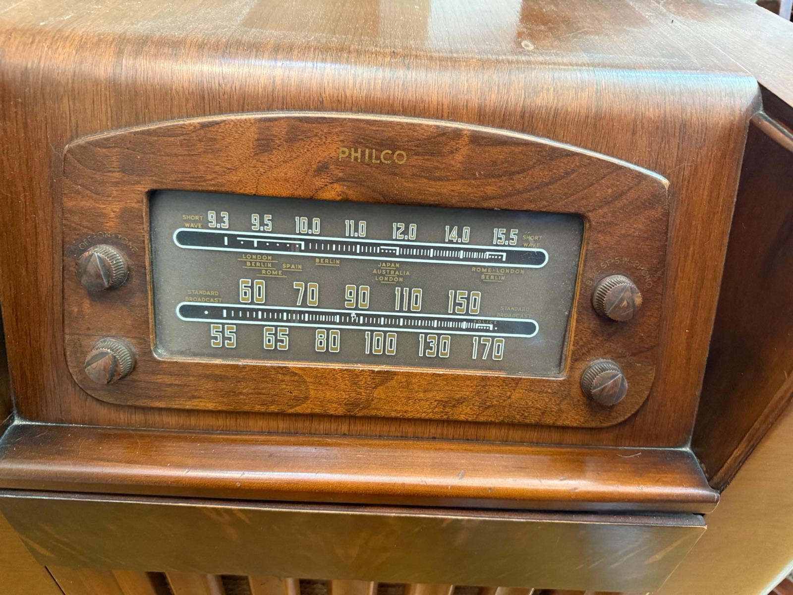 Philco 46-1226
